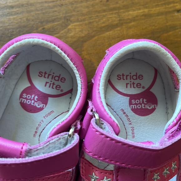 Stride Rite Size 5.5W - Picture 2 of 10